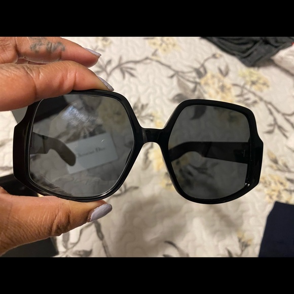 Christian Doir Sunglasses - Picture 7 of 8